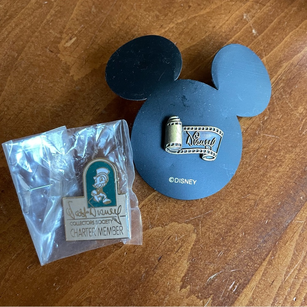 Set of 2-WDCC Disney Collector Charter Member and Disney Signature Scroll Pins